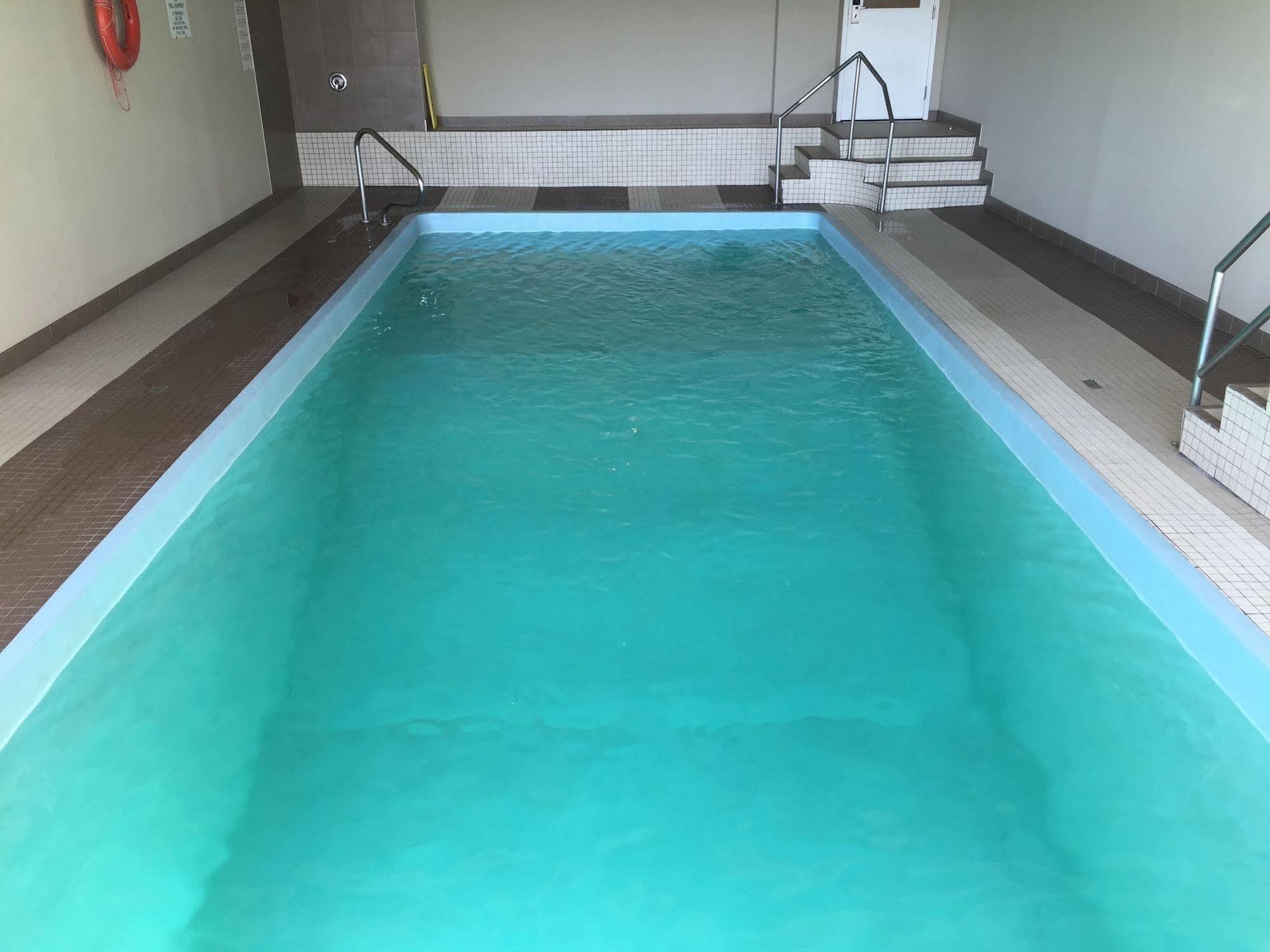 Ba Hotel رد دير المظهر الخارجي الصورة